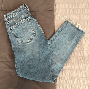 ZARA Light Wash High Waisted Denim Mom Jeans